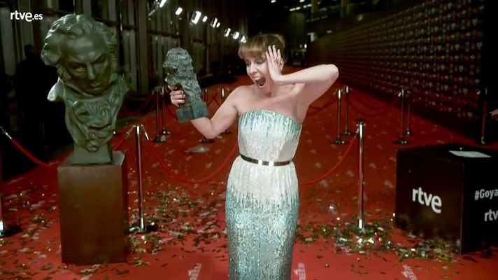 Premios Goya - Eva Llorach, mejor actriz revelación, en la cámara glamur