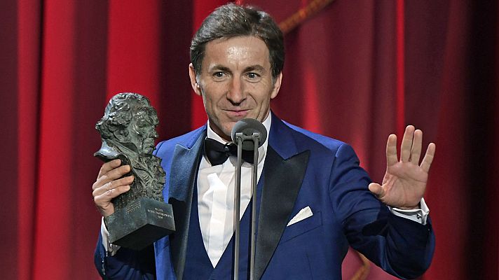 Antonio de la Torre gana el Goya a mejor actor con 'El reino' y recoge el premio recordando a Chiquito de la Calzada