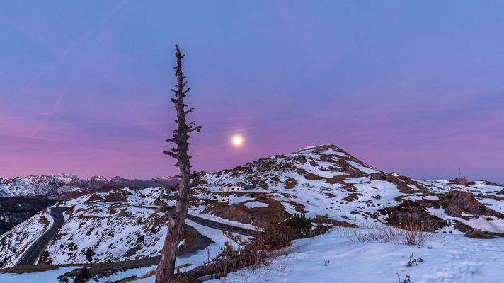 Nevadas en el Cantábrico oriental, alto Ebro y norte de Navarra