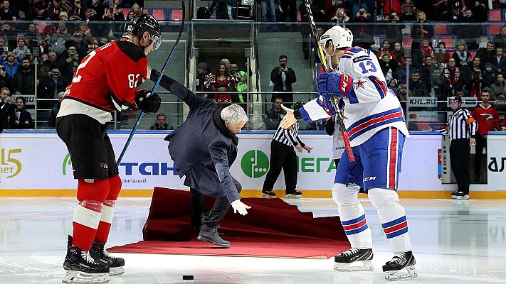 Telediario 1 - La caída viral de Mourinho en un partido de hockey