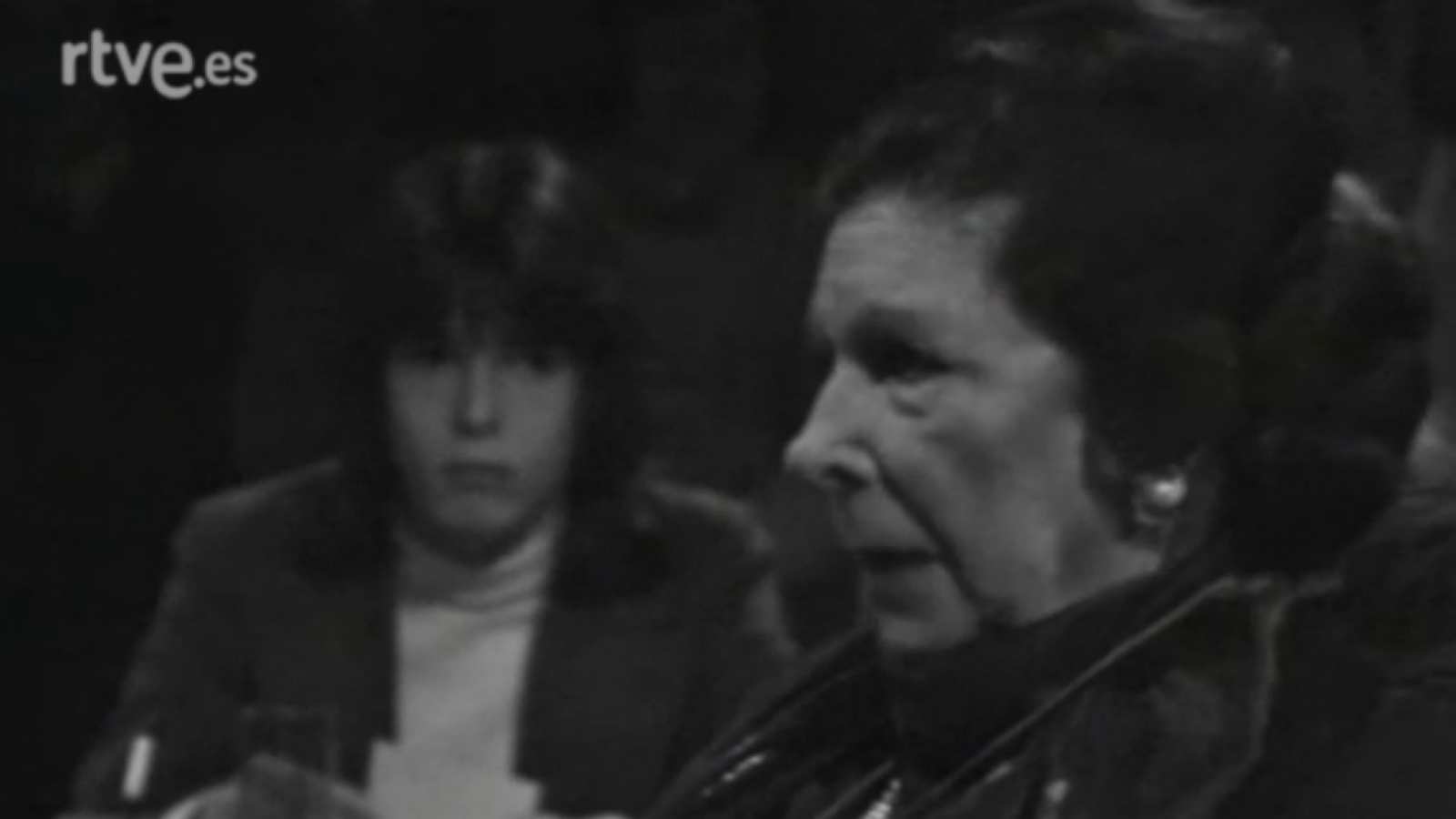 La gente quiere saber - Pastora Imperio