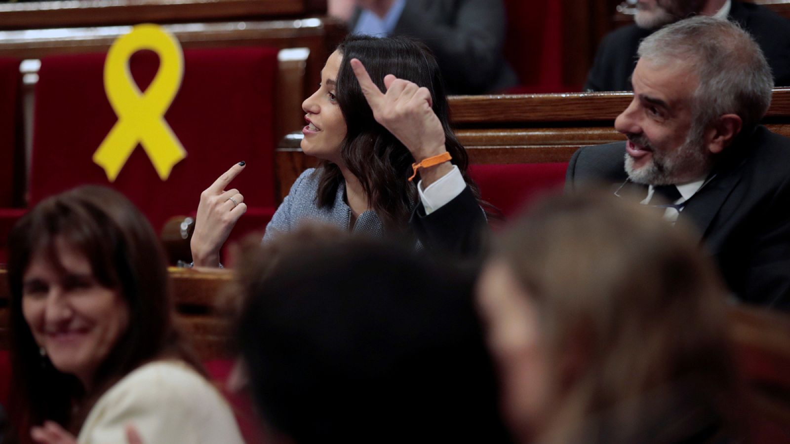 Rifirrafe en el Parlament: Torra acusa a Arrimadas de buscar bronca y esta de representar a los CDR