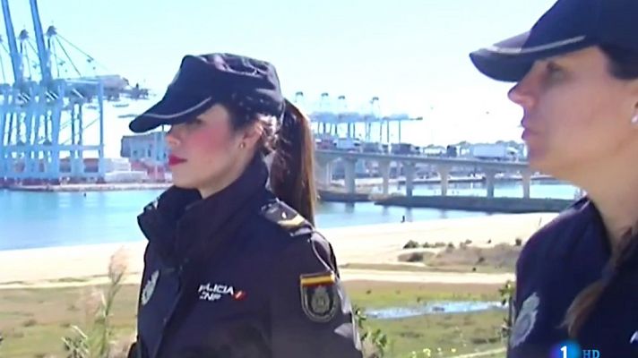 Mujeres en la Policía Nacional 