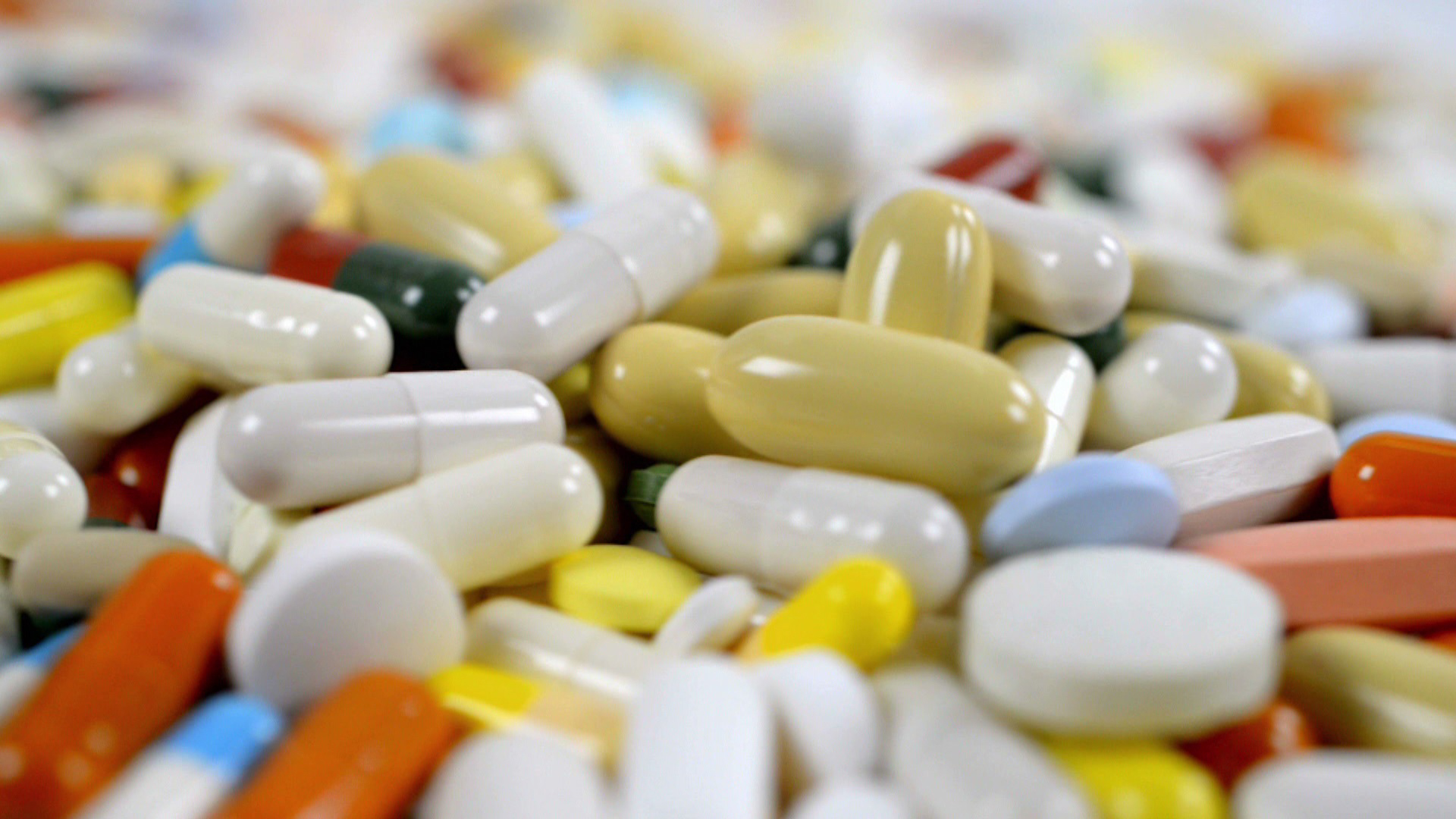 Resultado de imagen para pescando antibioticos