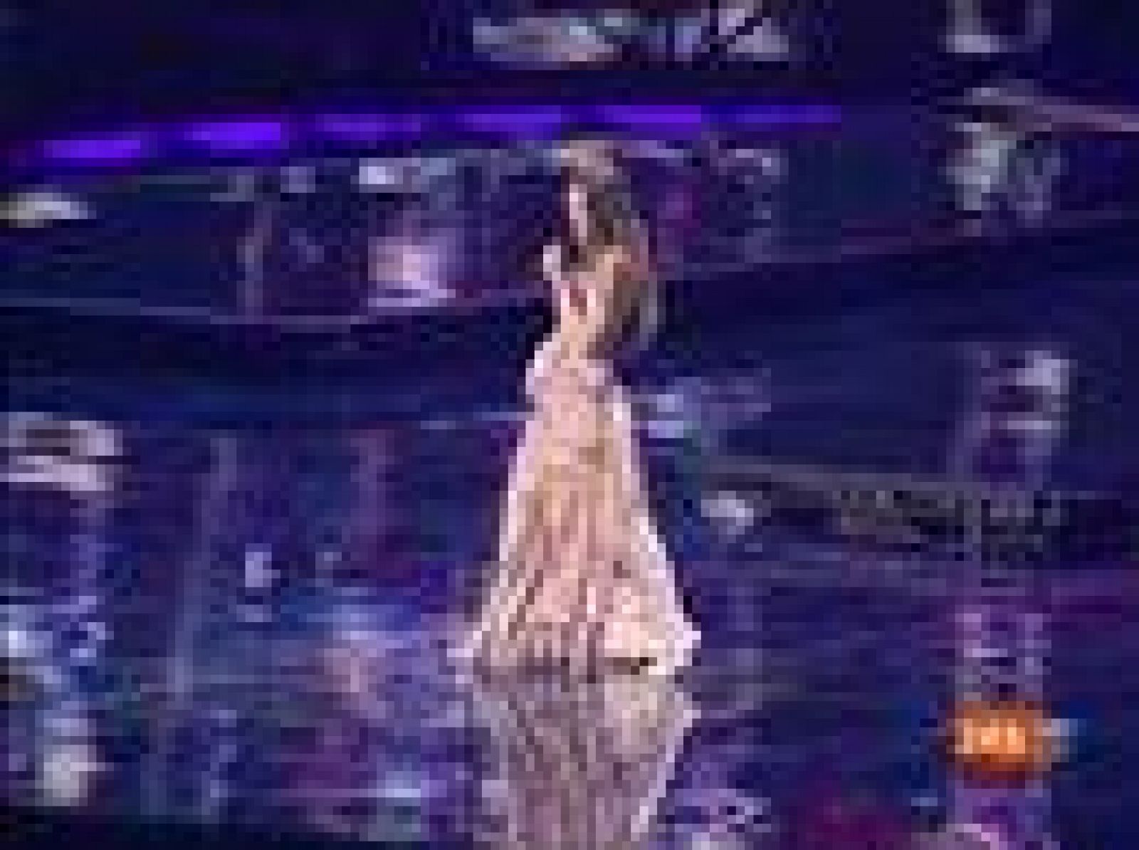 Noticia del Canal 24 horas sobre los ensayos de los países semifinalistas de Eurovisión 2009.