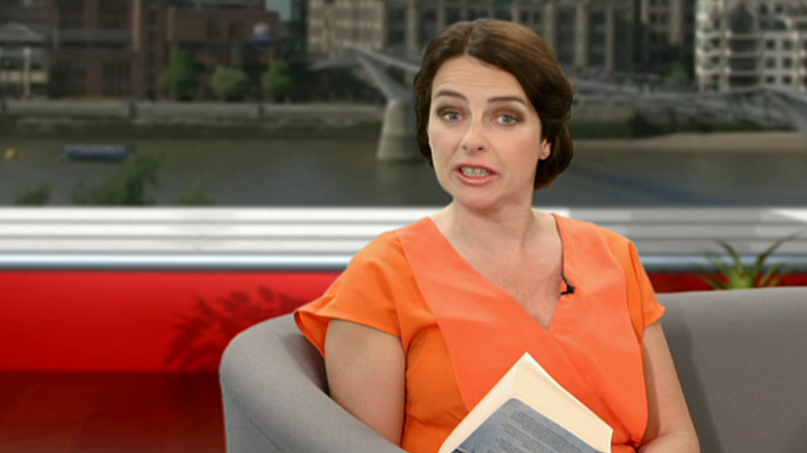 That's English - Module 6 - Unit 4B: Generation e-reader - ver ahora