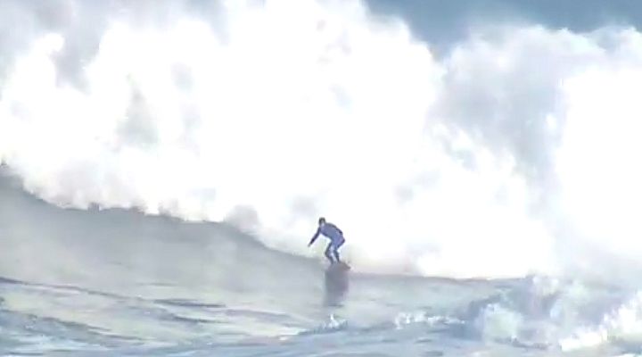 La Vaca Gigante reúne a los mejores surfistas del mundo en Santander