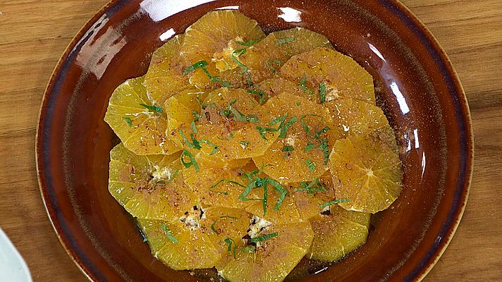 Naranjas con aceite, azúcar y canela