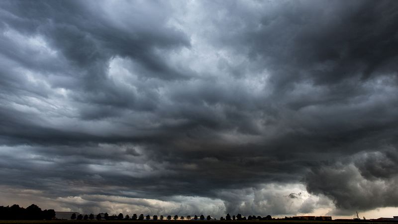 La entrada de un frente atlántico dejará lluvias y viento en el norte