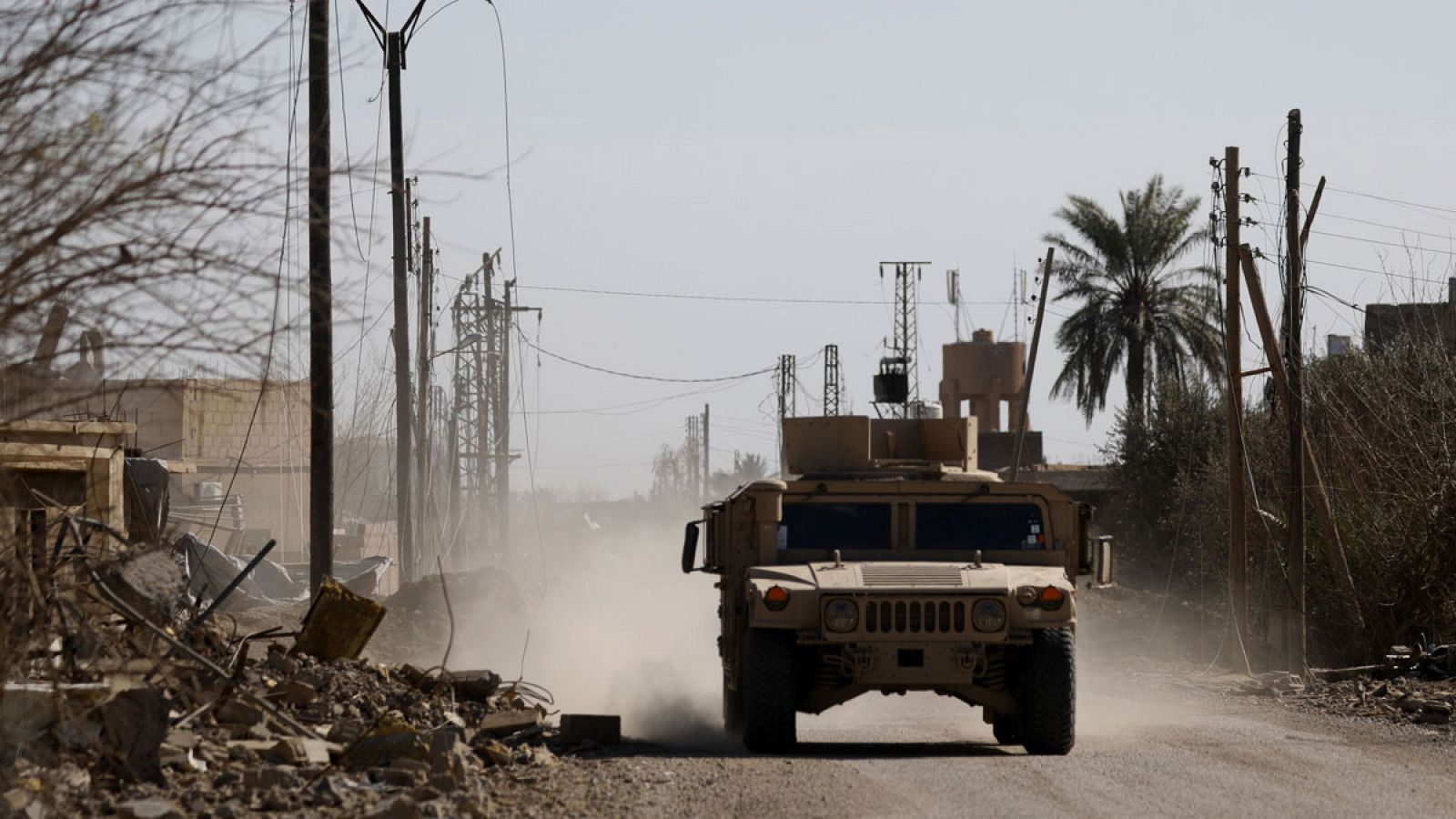 Las milicias kurdas capturan más de 40 posiciones en último reducto sirio de Estado Islámico - Ver ahora