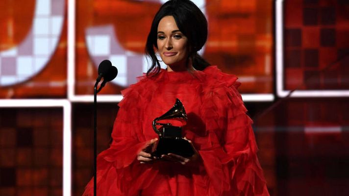 Telediario 1 - Kacey Musgraves reina en unos Grammy históricos para Cardi B y Childish Gambino