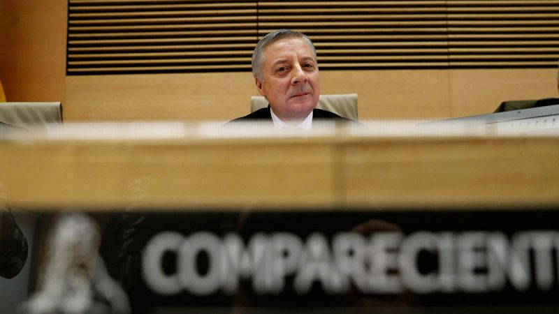 El exministro de Fomento José Blanco ha señalado este lunes en el Congreso que nunca sugirió, alentó o participó de ninguna estrategia, "solo o con terceros", para promover un relato sobre el accidente ferroviario de Angrois que en 2013 costó la vida