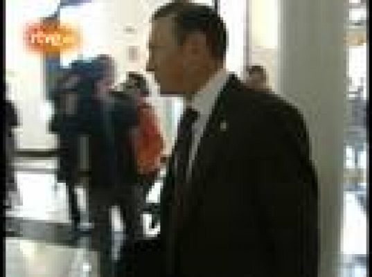  - López e Ibarretxe en el Parlamento