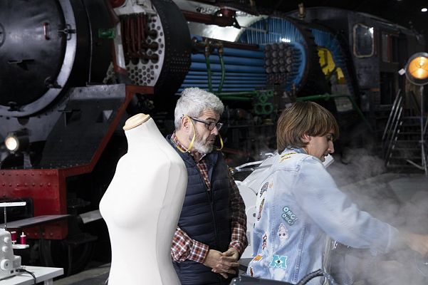 Maestros de la costura - Pedro quema la sudadera