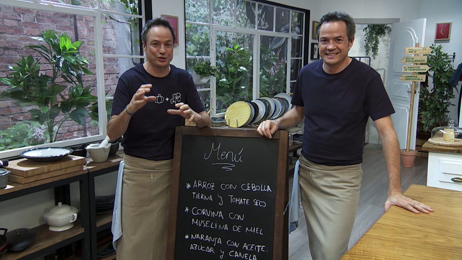 Torres en la cocina - Arroz con cebolla y tomate seco. Corvina con muselina de miel - ver ahora