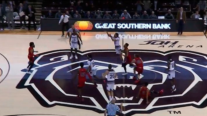 Telediario 1 - Una canasta desde medio campo da la victoria a Missouri en un partido universitario ante Illinois