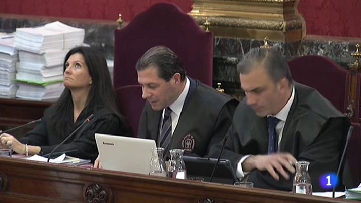 L'Informatiu - La fiscalia i l'acusació diu que el judici del procés no és politic