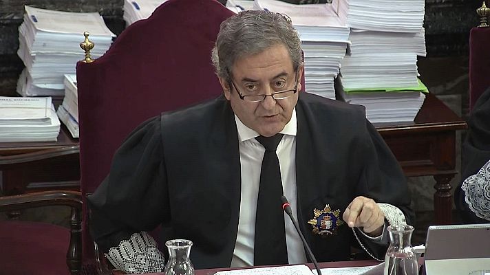 Telediario 1 - La Fiscalía niega que sea un juicio político y ve rebelión porque se contempló desde el principio la "violencia"