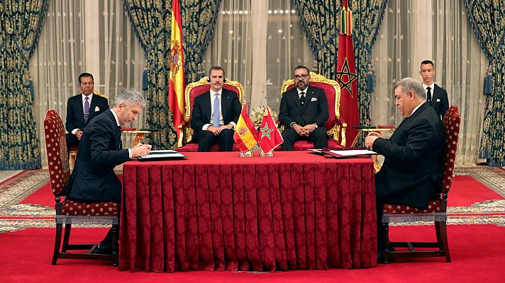 Telediario 1 - España y Marruecos firman casi veinte acuerdos en la visita de los reyes a Rabat