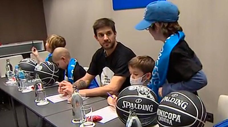 La magia de la Copa del Rey de baloncesto ya se respira en Madrid, donde algunos de sus protagonistas han pasado por los micrófonos de Radio Pelona, un proyecto de la Fundación Unoentrecienmil, que da voz a los niños hospitalizados por cáncer.