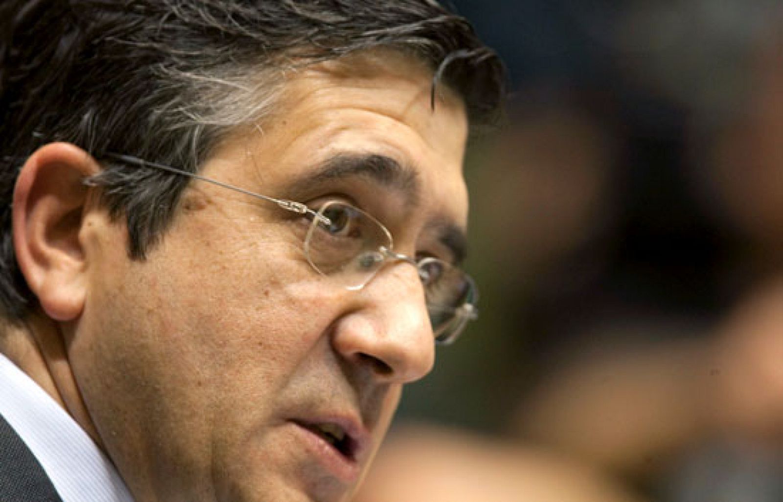 El socialista Patxi López es elegido lehendakari del Gobierno vasco | Ver