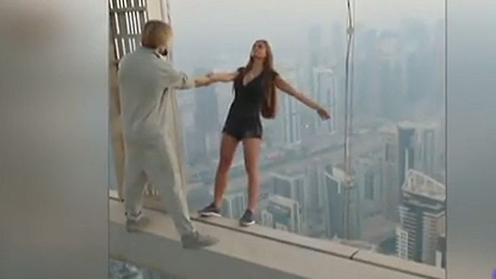 Telediario 1 - Los retos virales en redes sociales, un riesgo para los jóve