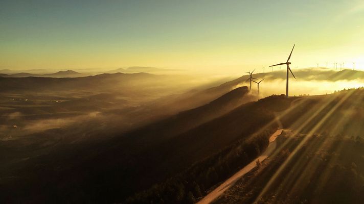 El tiempo - Intervalos de viento fuerte en el área del Estrecho y en el norte de Navarra