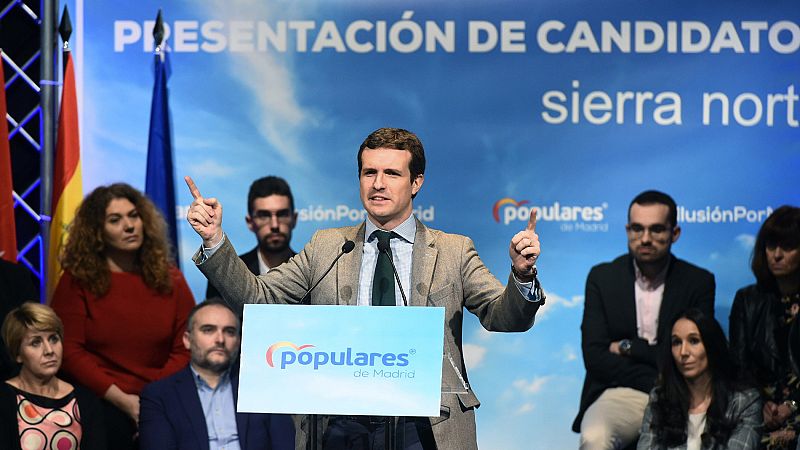 Casado dice que el PP defiende la Constitución y la unidad de España frente al "caos" de Sánchez