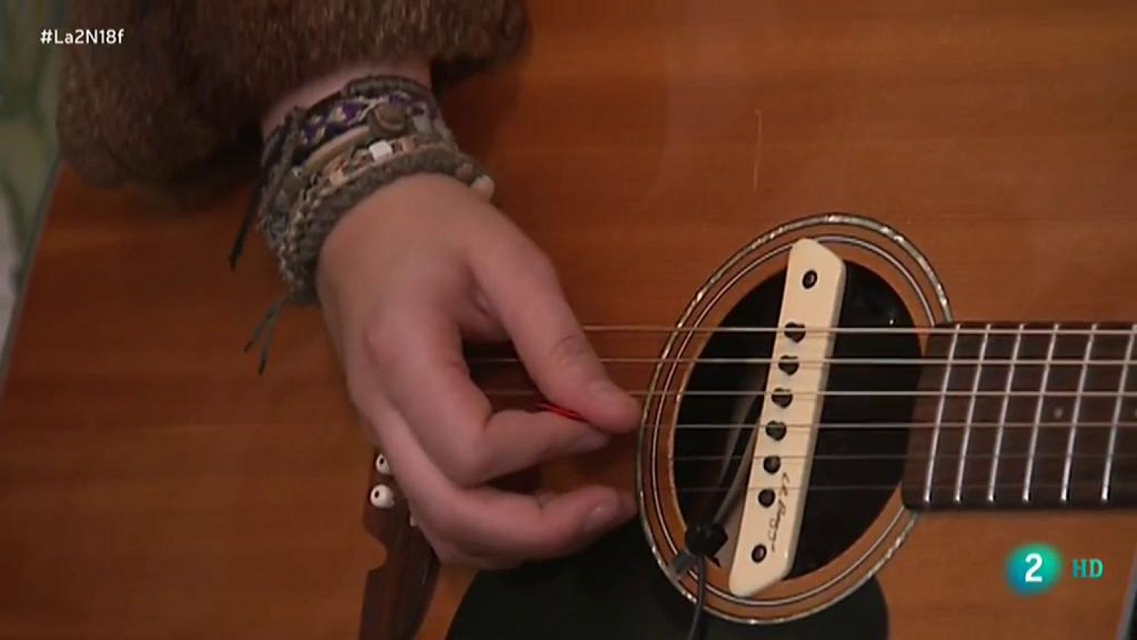 Eva Ryjlen, rock con aires de cantautor