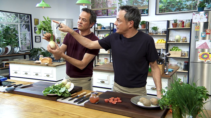 Torres en la cocina - Guiso de lacón con grelos y tarta de piña y yogur