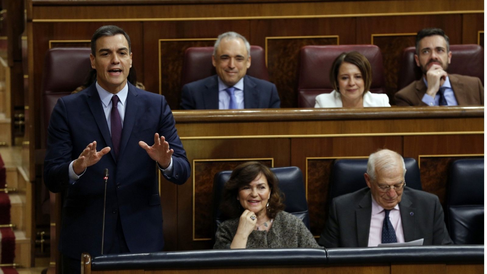 Sánchez recibe reproches de los principales grupos en la penúltima sesión de control al Gobierno