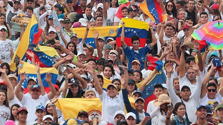 Telediario 1 - Dos conciertos enfrentan a Guaidó y Maduro por la entrada de ayuda humanitaria en Venezuela