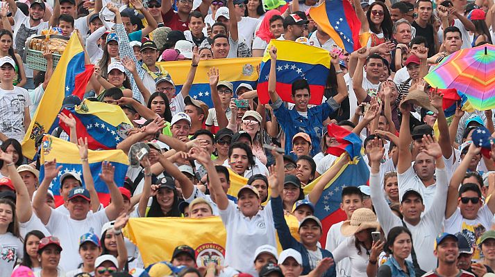 Telediario 1 - Dos conciertos enfrentan a Guaidó y Maduro por la entrada de ayuda humanitaria en Venezuela