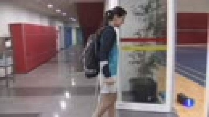 Telediario 1 - Carolina Marín recibe el apoyo de las 'leonas'