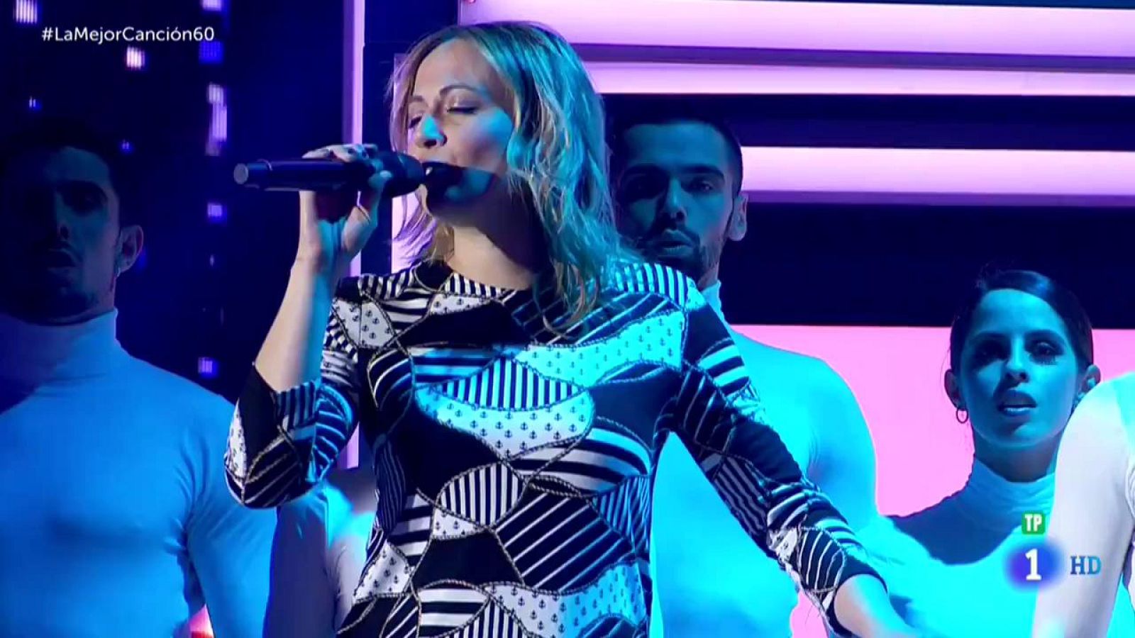 María Villalón canta 'La la la'