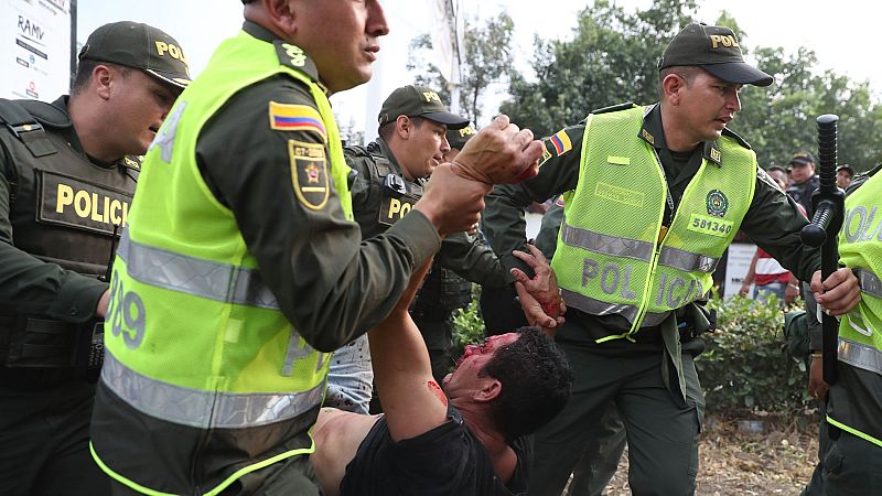 Las fuerzas chavistas impiden la llegada de ayuda humanitaria a Venezuela