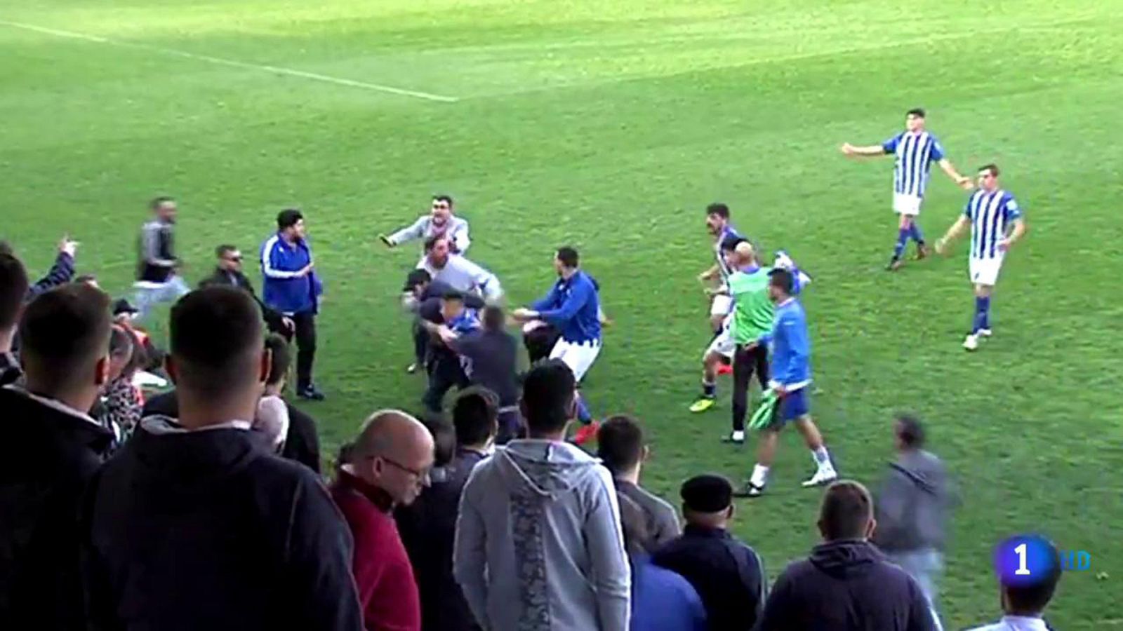 Ultras del Xerez agreden a jugadores del Écija