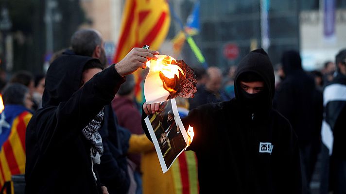Telediario 1 - Protestas de los CDR contra la visita del rey a Barcelona