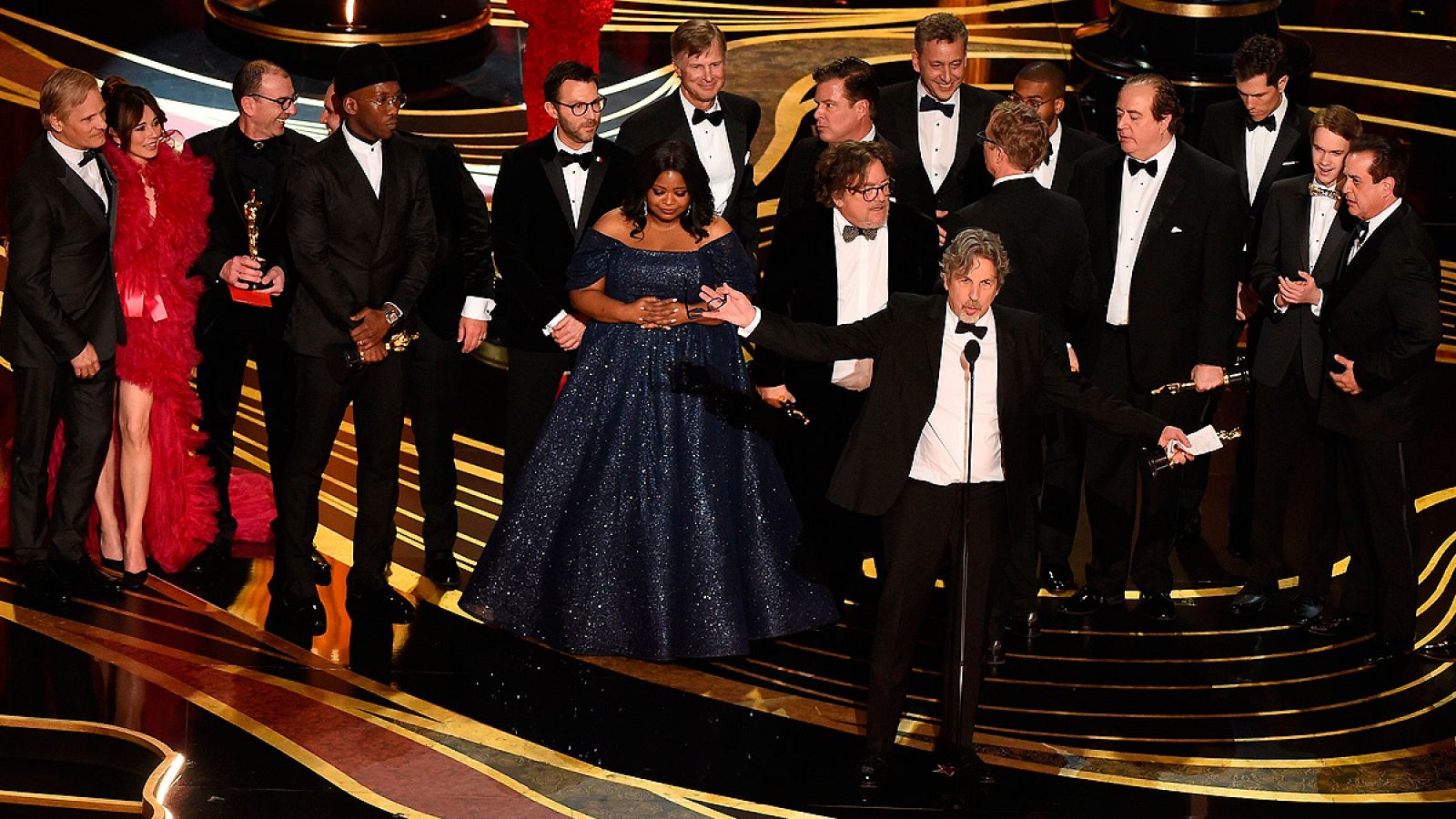 Green Book, una oda de aroma clásico por la igualdad racial, es la triunfadora de los Oscar con tres estatuillas: mejor película, mejor guion original y mejor actor secundario.  En una ceremonia muy r