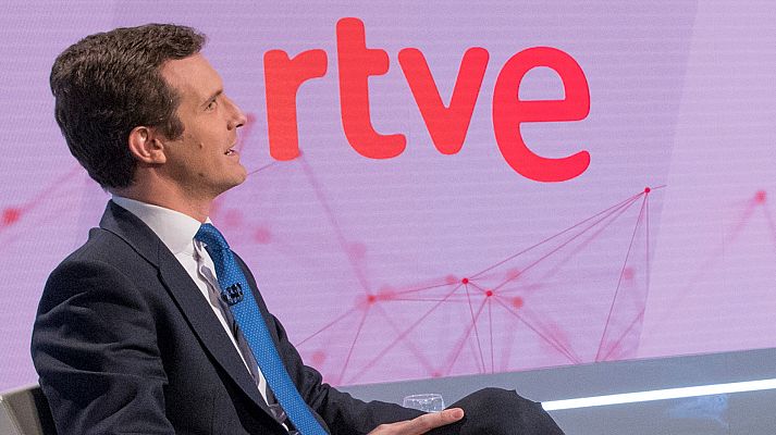 Casado se desmarca de sus polémicas declaraciones sobre el aborto y propone una ley de apoyo a la maternidad