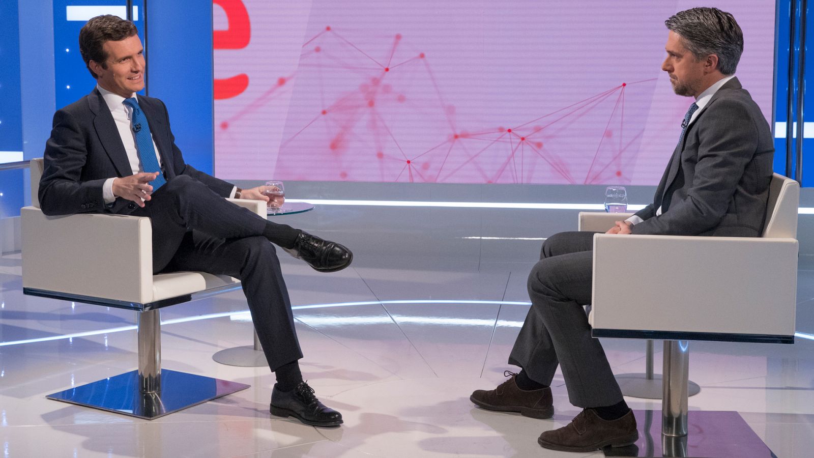 Entrevista íntegra de Pablo Casado en el Telediario