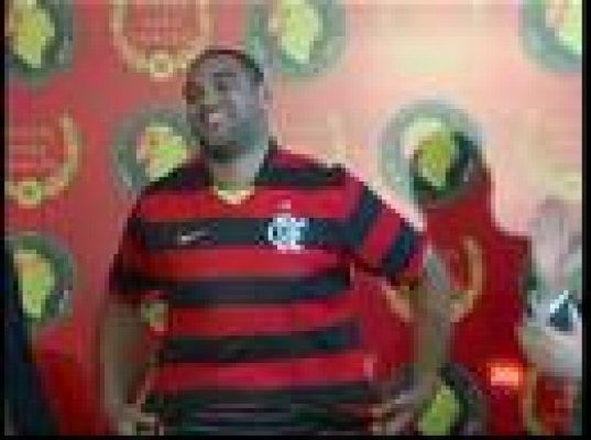 Adriano, presentado por el Flamengo