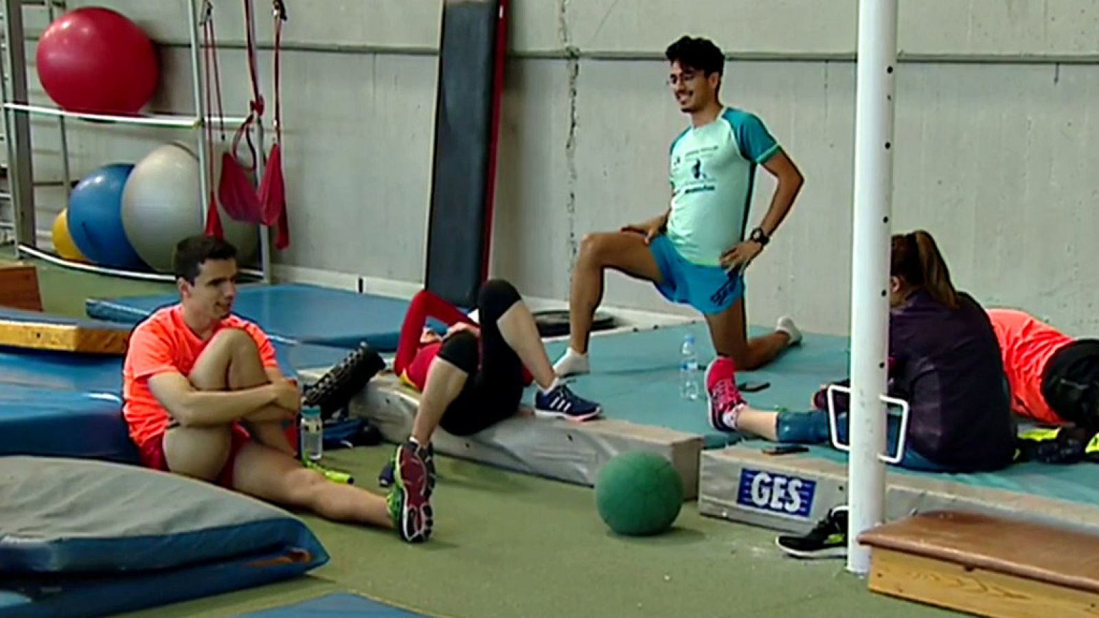 Muchos serán los deportistas del Centro de Alto Rendimiento que se juntarán para vivir juntos el enfrentamiento estrella del fútbol español.