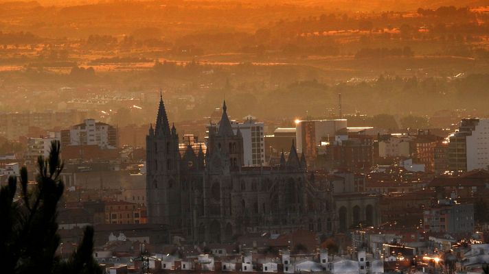 Poco nuboso o despejado en toda España