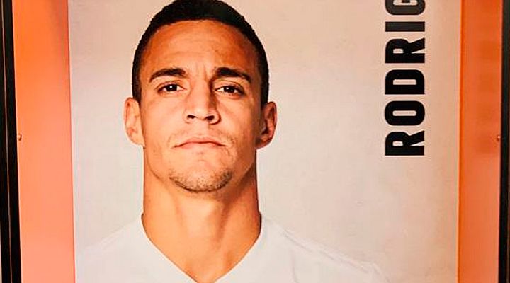 Fútbol - Rodrigo: "Llevamos mucho tiempo esperando una oportunidad como esta"