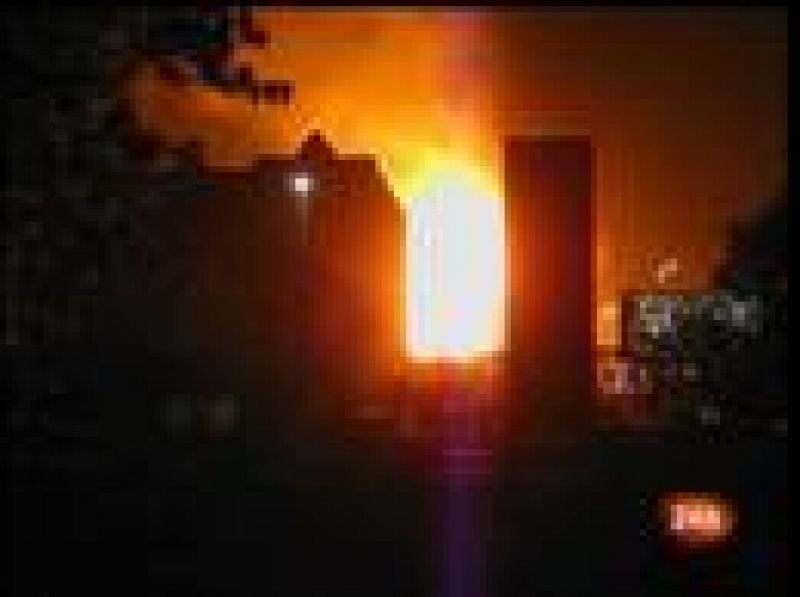 Un gasoducto explota en el sureste de Moscú y provoca un fuego con llamas de hasta 100 metros de altura. 