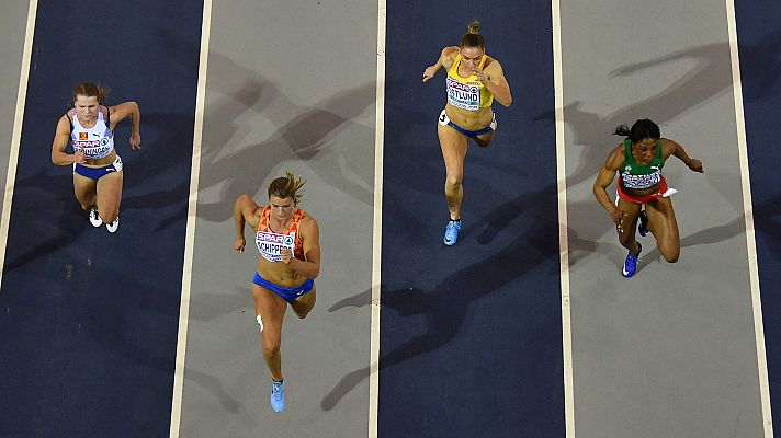 Atletismo - Estela García se entera del pase a semifinales con nuestro compañero de TVE