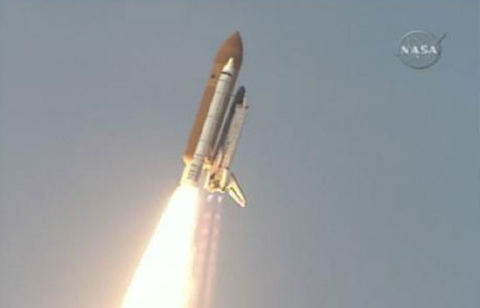 El transborador espacial Atlantis ha despegado con éxito en Cabo Cañaveral y ya está en órbita camino del Hubble, con el que se encontrará el próximo miércoles.