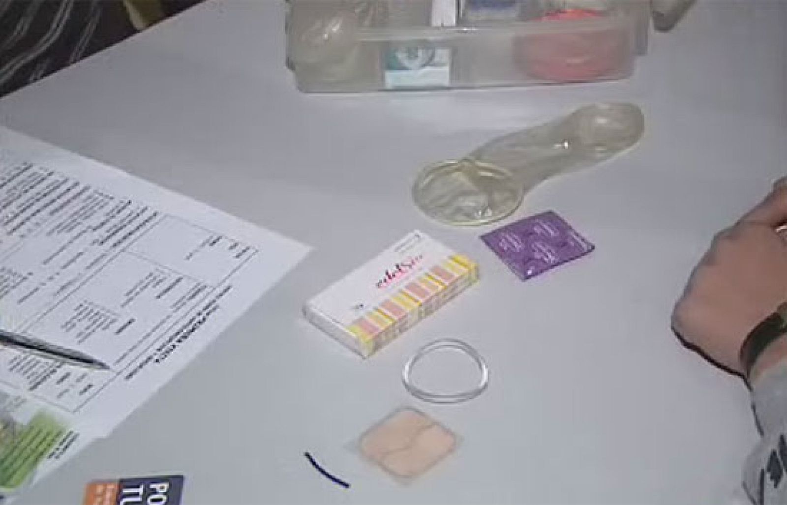 La píldora del día después se suministra con receta en cinco comunidades autónomas, pero a veces es difícil conseguirla porque no todos los centros de salud ni todos los médicos están dispuestos a recetarla.