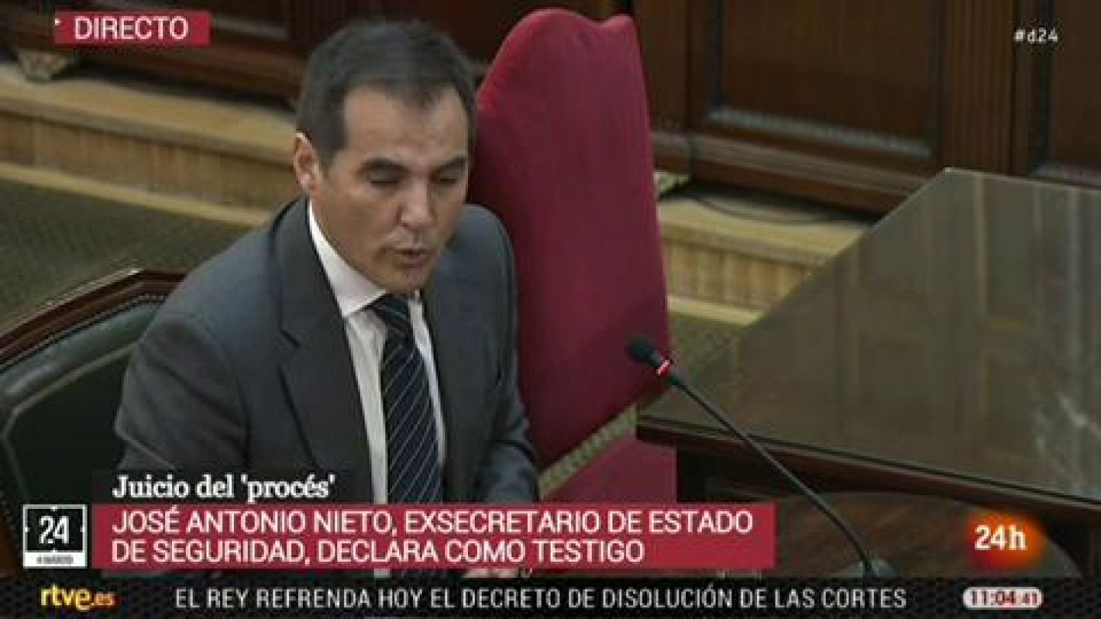 Informativo 24h: Nieto asegura que el uso de la fuerza fue el "mínimo" | RTVE Play